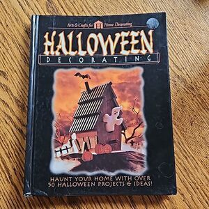 Halloween Decorating: 50 Projects & Ideas Hardcover – Creative Pub Fair Cnd